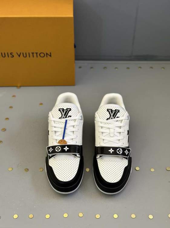 Picture of Louis Vuitton Shoes _SKULVsz38-46hnh033515511